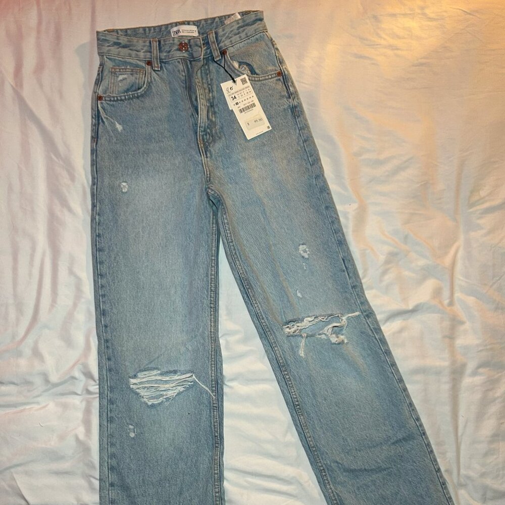 Zara Light Wash Distressed Denim Jeans